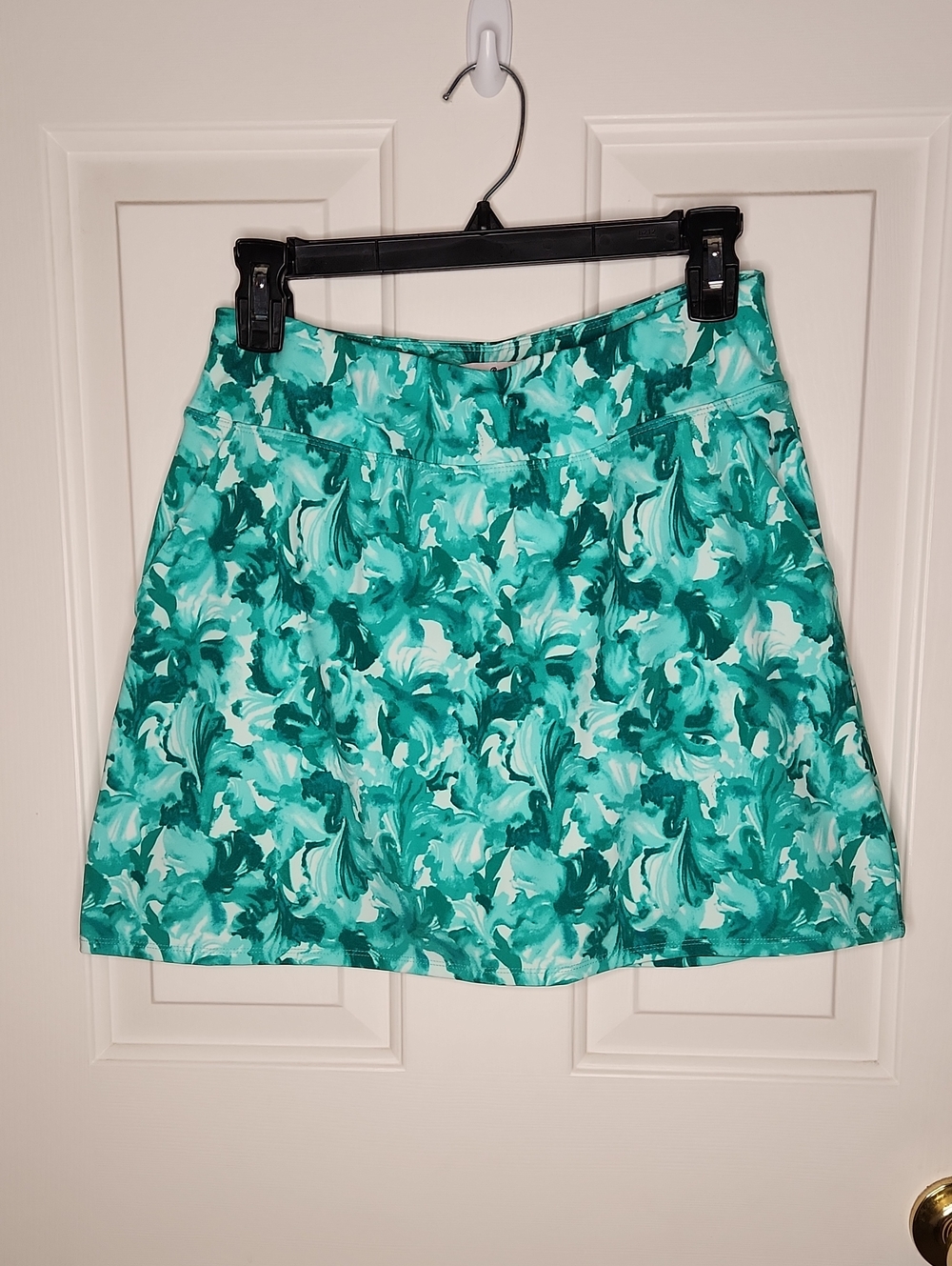 Tommy Bahama Active Floral Skort Size S